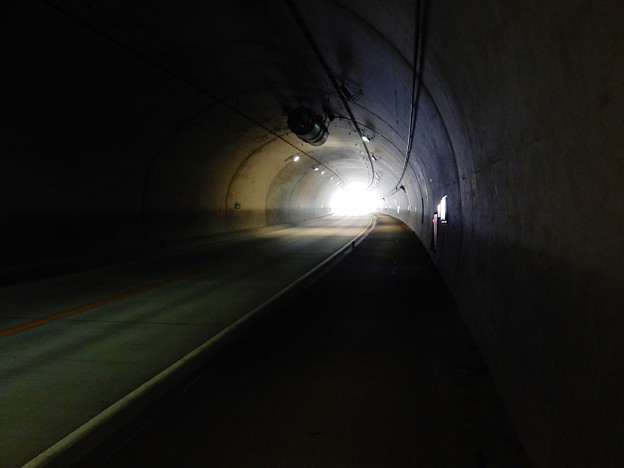 写真: 周山街道・京北トンネル (2)