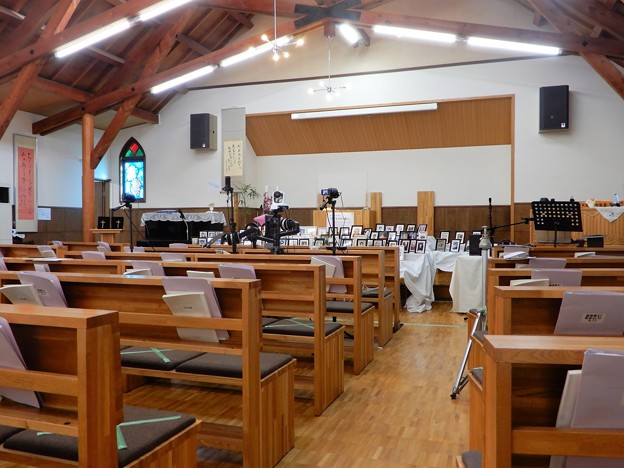 写真: 日本基督教団小阪教会2022年11月6日召天者記念礼拝