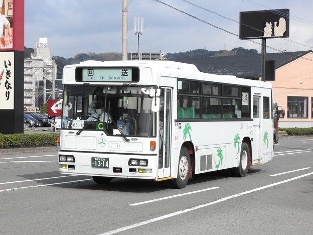 写真: 1314号車(元神戸市バス)