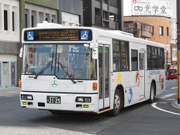 写真: 2125号車(元阪急バス)