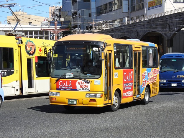 写真: 【鹿児島市営バス】125号車