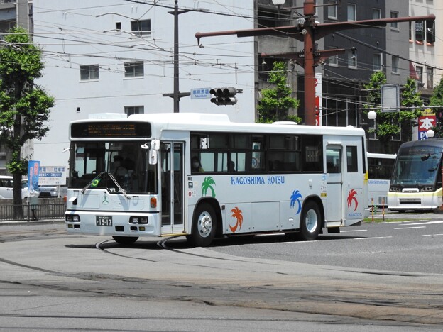 写真: 1917号車(元阪急バス)