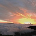 写真: 浅間山頂からの日の出