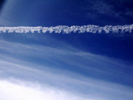 220913-06飛行機雲