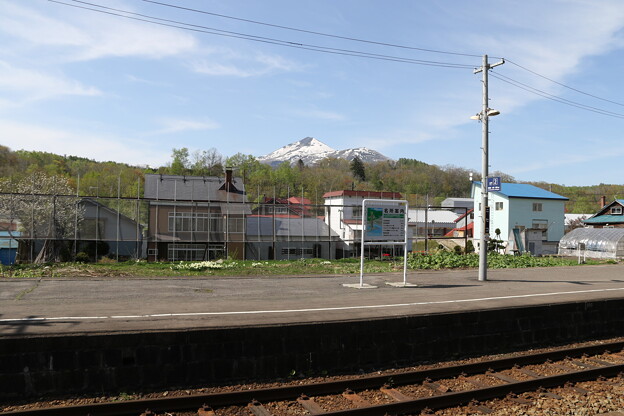 写真: ニセコ駅