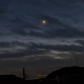 写真: 月と金星の接近