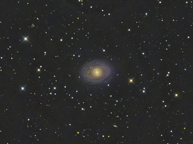 棒渦巻銀河NGC1398