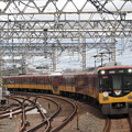 Photos: 京阪8000系快速特急洛楽
