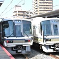 Photos: JRおおさか東線221系の並び