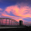 アーチ橋の夕景