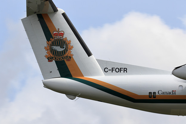 写真: DHC-8-100 C-FOFR Tail Mark