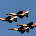 写真: F-16 Thunderbirds CTS飛来 (1)