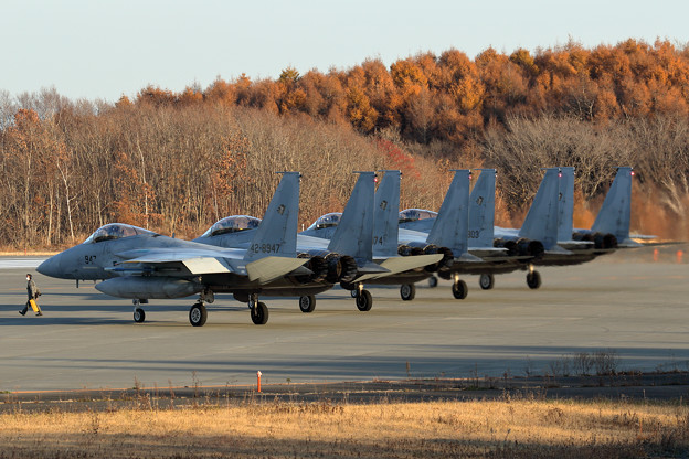 写真: F-15J 201sq 午後の訓練へ