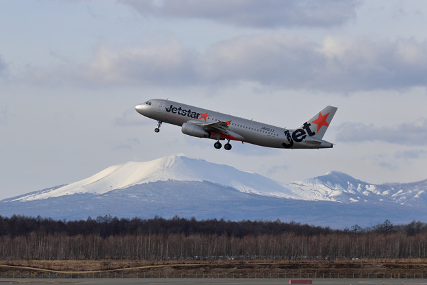 写真: A320 JA02JJ Jetstar takeoff