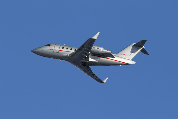 Bombardier Challenger 605 9H-VFJ VistaJet takeoff0