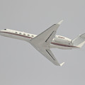 Photos: Gulfstream G550 N319PP takeoff