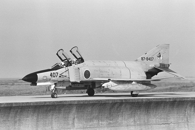 F-4EJ 8407 304sq 築城基地 1979.12