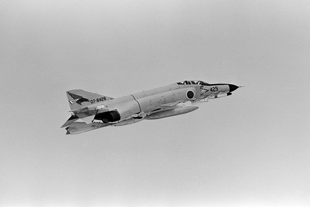 F-4EJ 8428 302sq Dart target 千歳基地 1980.03
