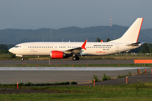 Boeing 737-8 MAX 9M-LRP Batik Air Malaysia
