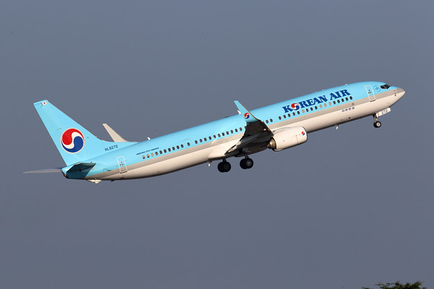 Photos: Boeing737-900 HL8272 Korean Air takeoff