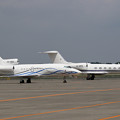 Photos: Falcon 900EX ZS-DEXとGulfstreamG450 M-ABCD