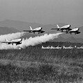 写真: F-86F Blue Impulse Flying 新田原基地 1979.12 (1)