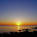 写真: 伊保木海岸の夕陽