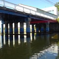 写真: 船・中川運河　（八熊橋）