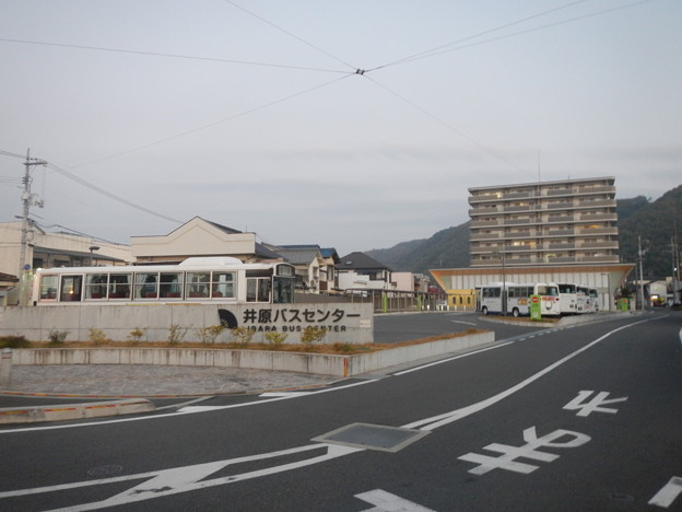 写真: Ibara Bus Centre, Okayama (former Ikasa Railway Terminal)