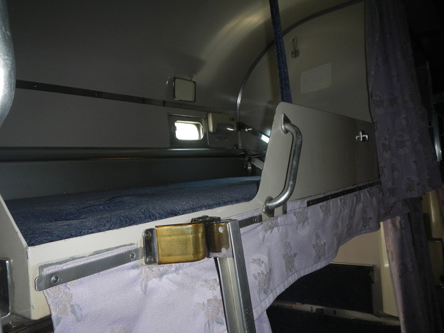 24 Series upper berth with a small skylight
