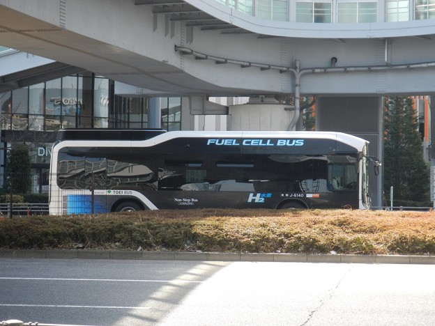 [ Fuel cell bus ] (Toei)