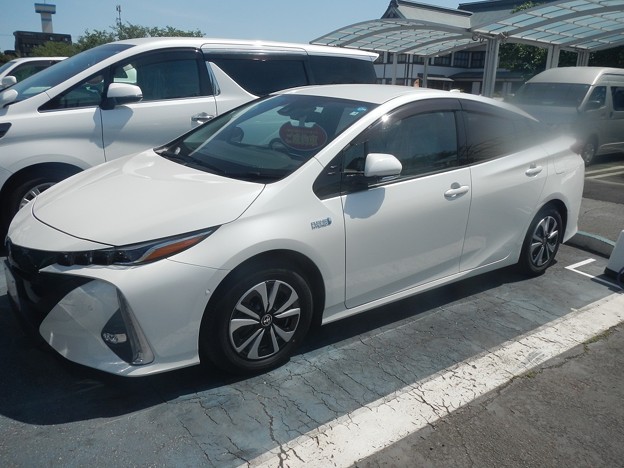 [PHEV] Toyota Prius (resold)
