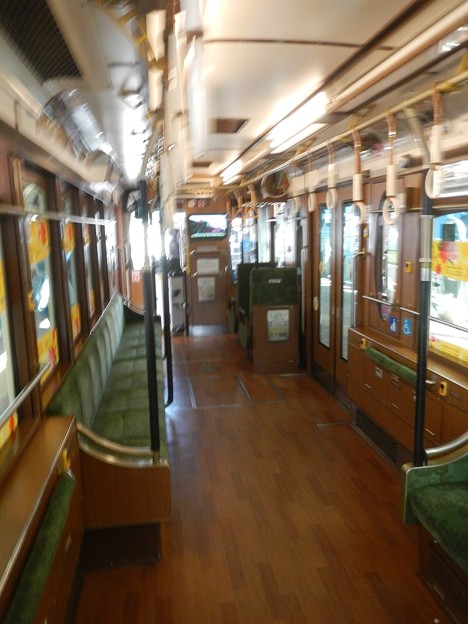 Arakawa Line 9001 interior [LD]
