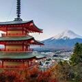 写真: 忠霊塔と霊峰富士（２）