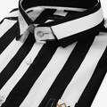 写真: Black And White Regular Fit Broad Striped Casual Shirt