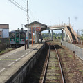 写真: 池谷駅、発車