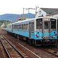 写真: 宇和島行き普通列車