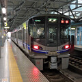 写真: 敦賀行き521系＠福井駅