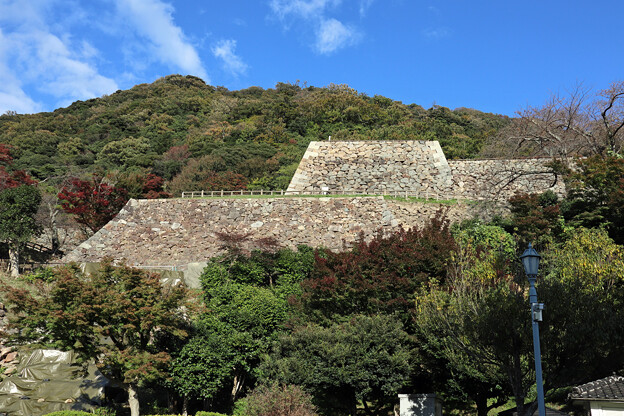 鳥取城山下の丸