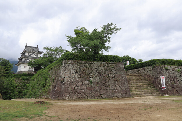 宇和島城一の門跡