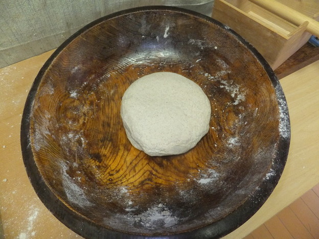 写真: 蕎麦粉は長野県