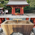 鶴岡八幡宮（鎌倉市）手水舎・寛文製水盤