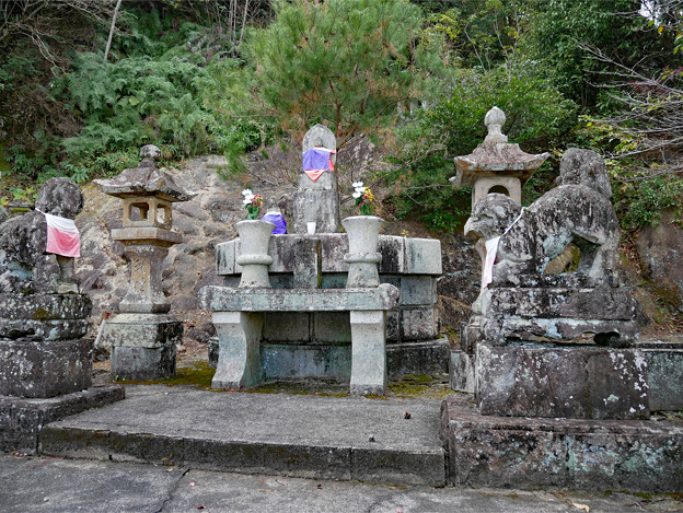 桜山公園 ～ 淀姫神社と薬師如来 (2)