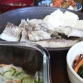 写真: 鯛の酒蒸し 海鮮丼