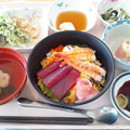 写真: ３月３日昼食(海鮮丼) #病院食