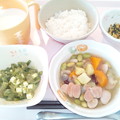 写真: ９月２１日朝食(ウインナーとさつま芋のコンソメ煮) #病院食