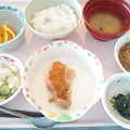 写真: １０月２５日昼食(チキンソテーオニオンソース) #病院食