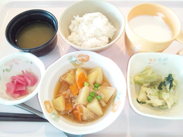 写真: １１月３０日朝食(ツナじゃが) #病院食