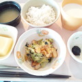 写真: １２月４日朝食(キャベツとさつま揚げの炒め物) #病院食