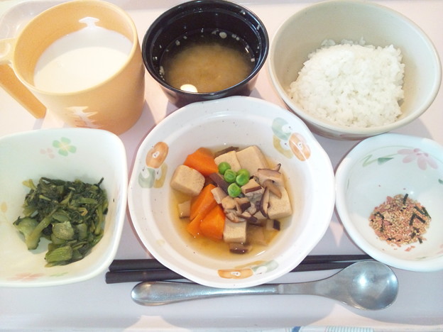 ６月１６日朝食(高野豆腐の煮物) #病院食